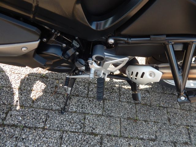 BMW F 800 GT Bild 15