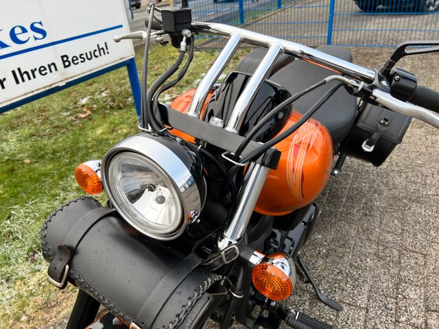 Kawasaki VN 900 CUSTOM Bild 15