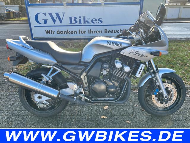 Yamaha.' '.FZS 600 FAZER Titelbild