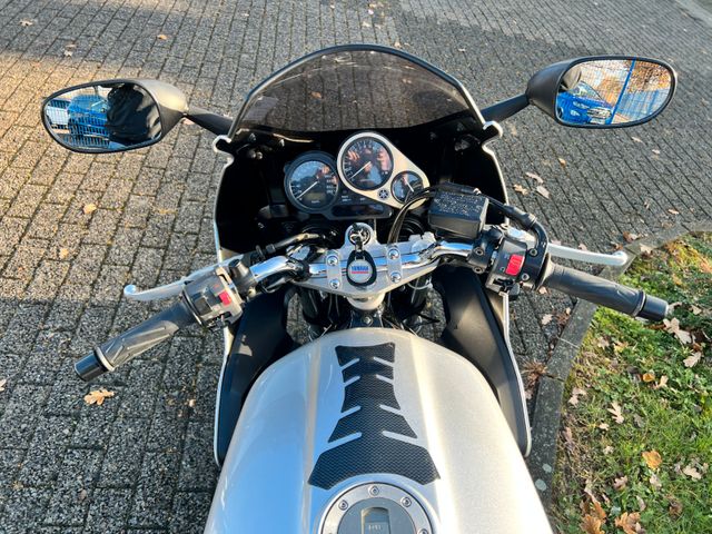 Yamaha FZS 600 FAZER Bild 14