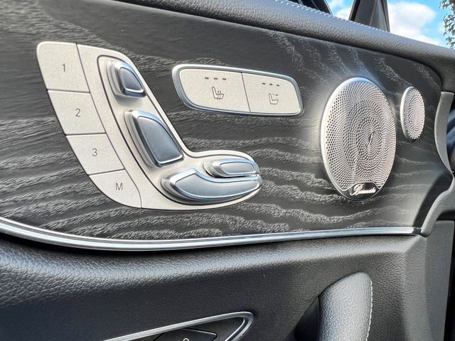 Mercedes-Benz E 400 d Cabrio 4Matic AMG HEADUP AIRCAP MEGAVOLL Bild 12