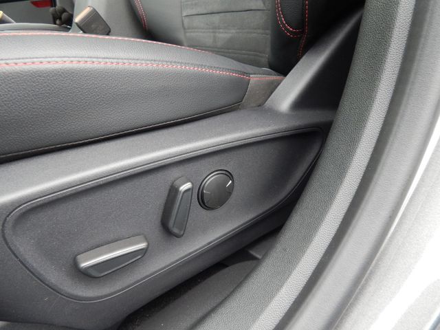 Ford Kuga Plug-In Hybrid ST-Line X 7 JAHRE GARANTIE* Bild 11