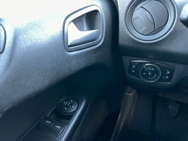 Ford Transit Courier Trend Bild 13