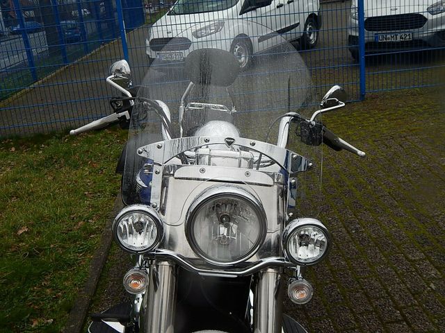 Triumph THUNDERBIRD 1700 LT ABS Bild 8