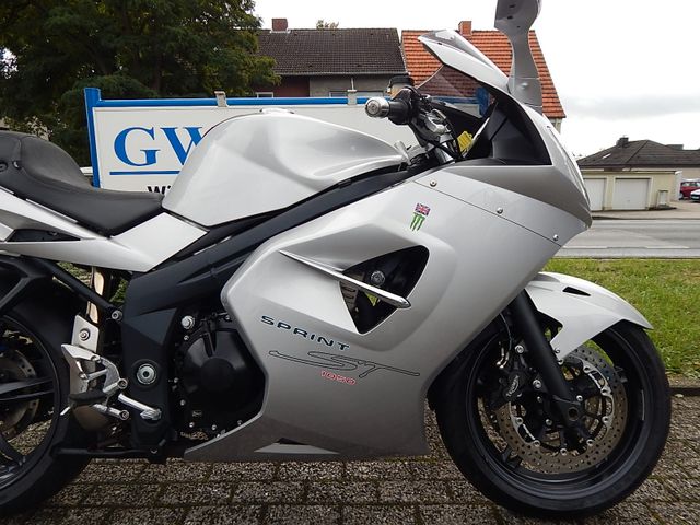 Triumph SPRINT 1050 ST Bild 8