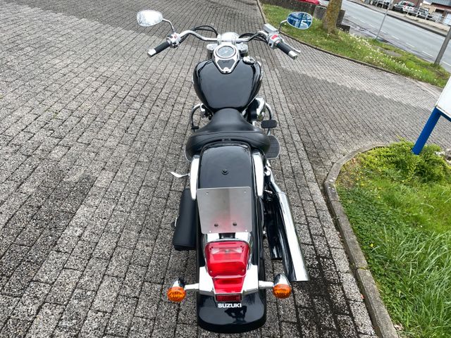 Suzuki C 800 INTRUDER VL 800 Bild 12