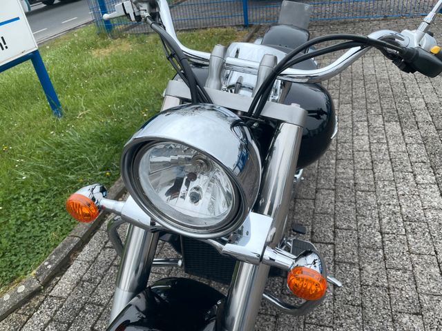 Suzuki C 800 INTRUDER VL 800 Bild 15