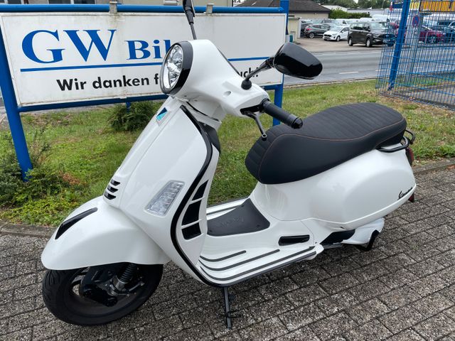 Vespa VESPA GTS 300 SUPERSPORT E5 VIELE EXTRAS Bild 4