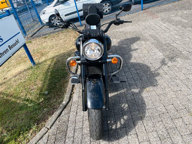 Suzuki C 800 Black Edition erst 10 TKm A2 FS Bild 11