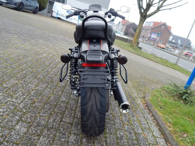 Harley-Davidson XL 1200 CX Roadster ABS Bild 13