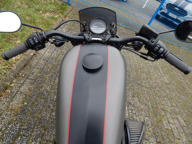 Harley-Davidson XL 1200 CX Roadster ABS Bild 14