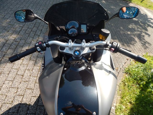 BMW F 800 GT Bild 10