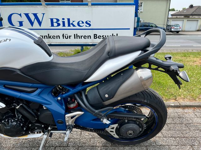 Triumph SPEED TRIPLE 1050 SPECIAL EDITION ABS SE Bild 10