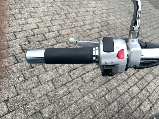 Suzuki C 800 INTRUDER VL 800 Bild 15